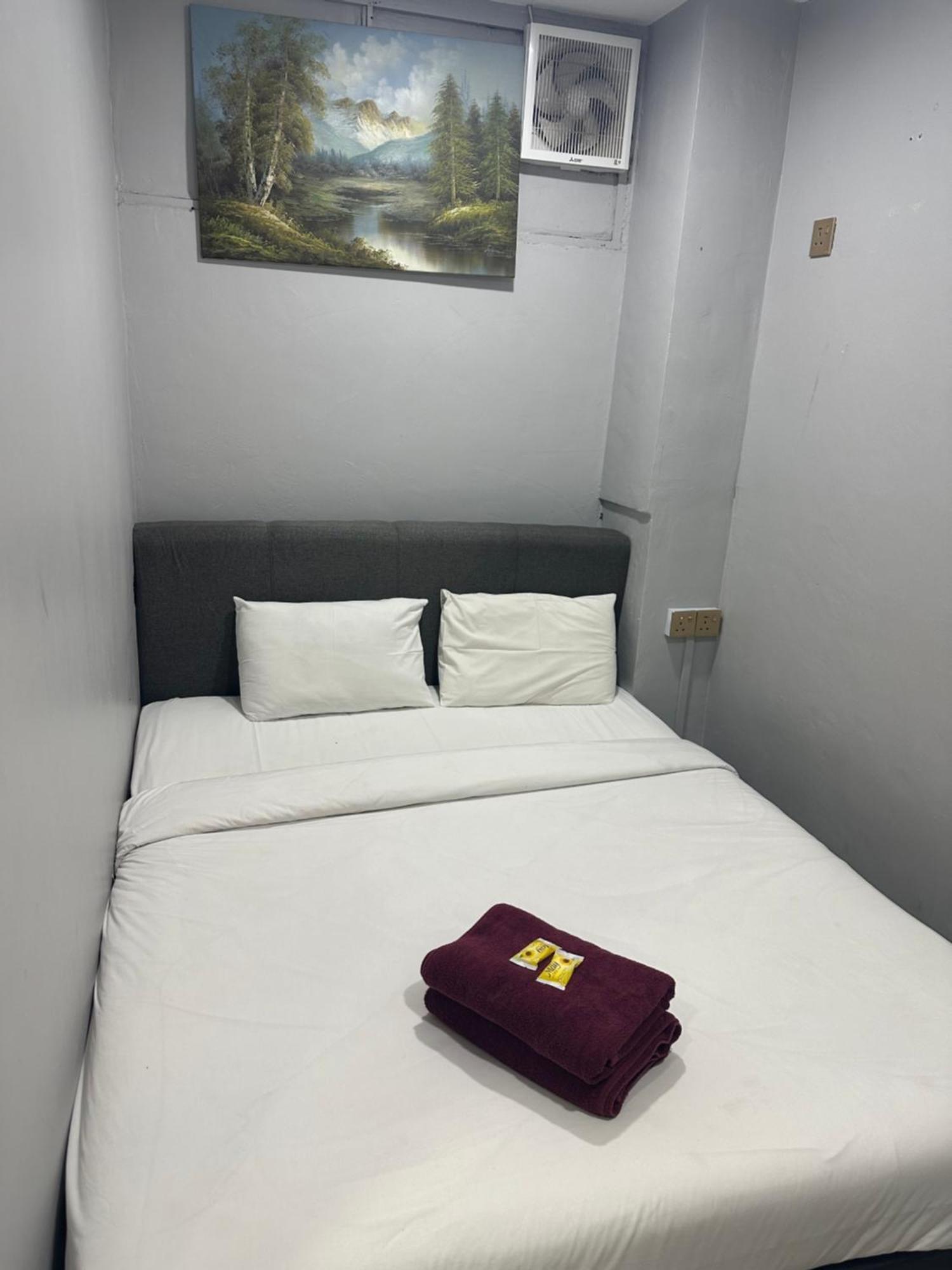 Esm Hotel Тана Рата Екстериор снимка
